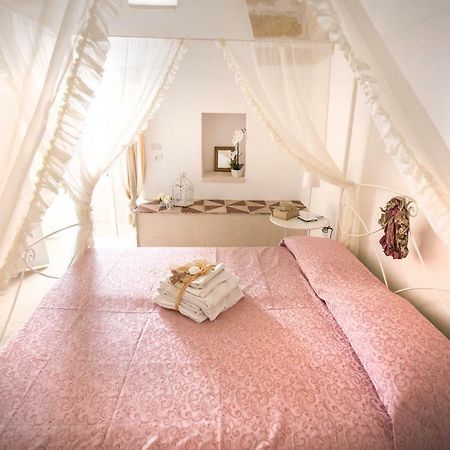 Il Borgo Bed & Breakfast Poggiardo Bagian luar foto