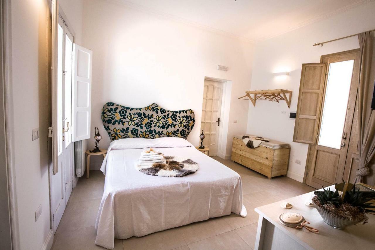 Il Borgo Bed & Breakfast Poggiardo Bagian luar foto