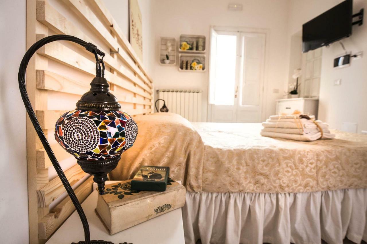 Il Borgo Bed & Breakfast Poggiardo Bagian luar foto