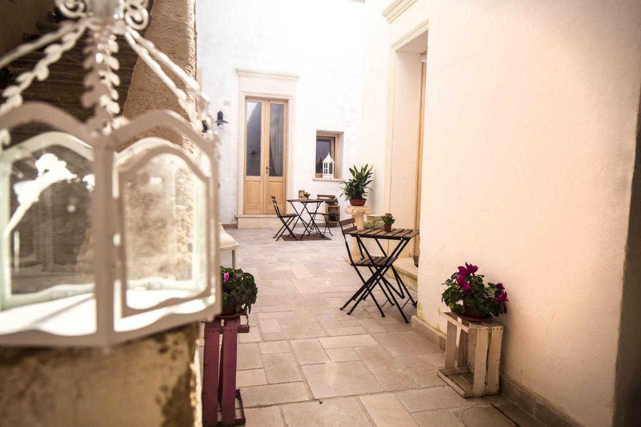 Il Borgo Bed & Breakfast Poggiardo Bagian luar foto