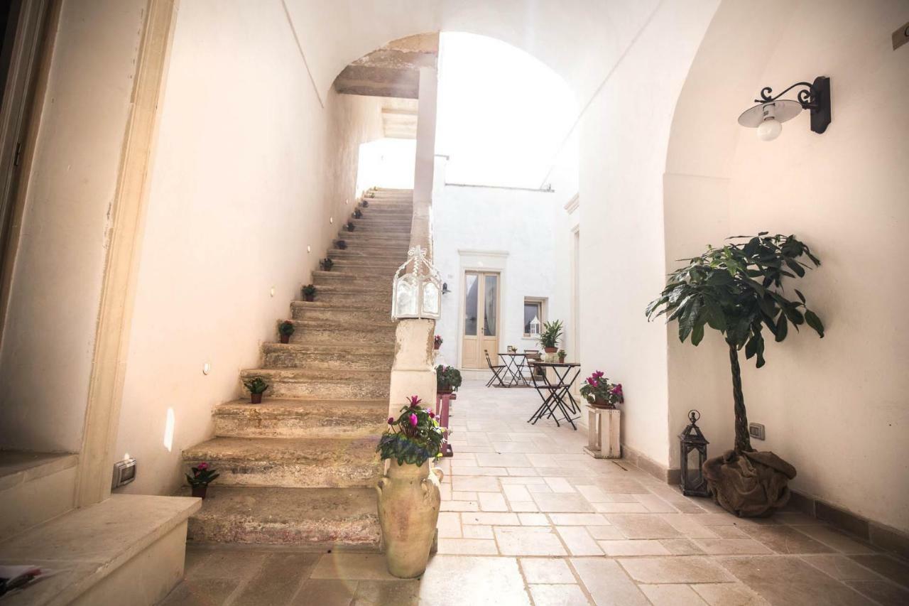 Il Borgo Bed & Breakfast Poggiardo Bagian luar foto