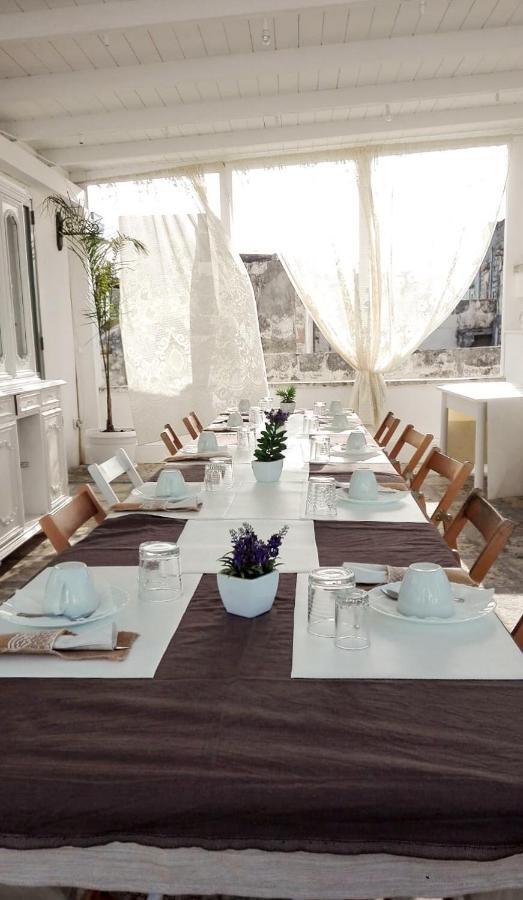 Il Borgo Bed & Breakfast Poggiardo Bagian luar foto